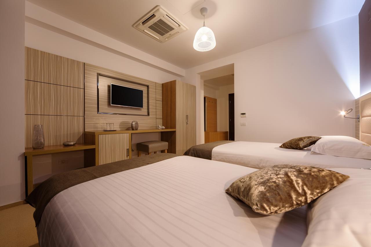 Premium Wellness Institute Hotel Bukarest Eksteriør billede